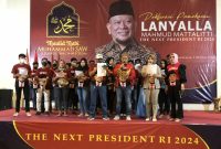 Di Moment Maulid Nabi, Masyarakat Pamekasan Deklarasikan LaNyalla The Next President RI 2024.

 