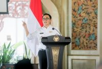 Bupati Pamekasan, Baddrut Tamam bagi-bagi tips lestarikan Bahasa Madura.