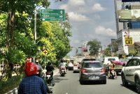 Aktivitas fisik yang terlalu intens dapat meningkatkan risiko kelelahan panas dan heatstroke.