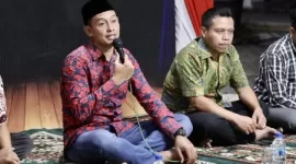 Wakil Bupati Sampang, H. Abdullah Hidayat, secara resmi membuka acara Sarasehan dan Ngopi Budaya. (Foto: Kab. Sampang)