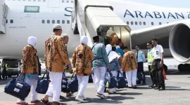 Jema'ah haji Indonesia saat turun langsung di maskapai penerbangan Saudia Airlines Dok. Kemenag