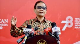 Menteri Koordinator Bidang Politik, Hukum, dan Keamanan (Menko Polhukam) Mahfud Md dalam keterangannya di Kompleks Istana Kepresidenan, Jakarta.