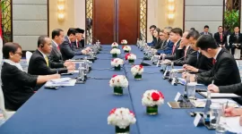 Bahlil menjelaskan bahwa perjanjian kerja sama dengan Xinyi Glass yang merupakan perusahaan bidang kaca terbesar di dunia tersebut memiliki nilai investasi sebesar 11,6 miliar USD.