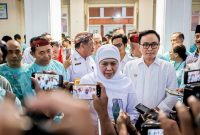 Gubernur Khofifah mengingatkan bahwa semua pencapaian adalah hasil dari kerja keras dan sinergi dari seluruh pihak di Pemprov Jatim. 