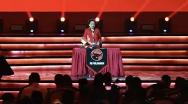 Megawati menekankan bahwa Indonesia, sebagai negara kaya, memiliki potensi untuk memproduksi sendiri berbagai komoditas.
