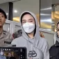 menerima bayaran sebesar Rp16 juta untuk Amanda mempromosikan  website game online.
