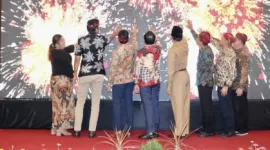Program ini hasil kerja sama Dinkes Pamekasan dengan NGO Noora Health untuk meningkatkan pelayanan kesehatan dan pendampingan ibu hamil. 