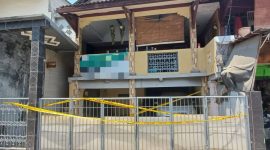 Kondisi rumah ditemukannya jasad ayah dan anak di Jalan Balai Rakyat, Koja, Jakarta Utara, (foto: kompas.com)