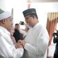 Pertemuan khusus di Pondok Persulukan Serambi Babussalam: Anies Baswedan dan Tuan Guru Batak bersatu dalam doa untuk kemakmuran dan cita-cita Indonesia yang lebih baik. 