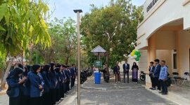 Saat Opening Festival Faud FESTFA 2023 berlangsung dengan pelepasan balon secara simbolis didepan gedung fakultas FAUD IAIN Madura 