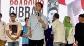 Serangan terhadap Gibran di media sosial terjadi sejak dia memutuskan untuk maju sebagai calon wakil presiden mendampingi Prabowo Subianto.