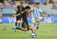 Keajaiban di Lapangan! Pertandingan semifinal Piala Dunia FIFA U-17 2023 memukau penonton dengan momen-momen menegangkan dan gol-gol yang spektakuler. 