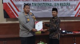 Tim survei IAIN Madura Serahkan Hasil Survei Kepuasan Masyarakat untuk Polres Pamekasan Menuju WBBM.