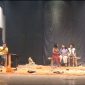 Pementasan yang disajikan oleh Teater Fataria secara keseluruhan mengangkat isu-isu sosial dan menyajikan kritik cerdas terhadap pemerintah.