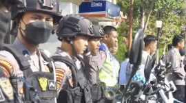 Operasi Lilin Semeru 2023 melibatkan personel gabungan dari TNI, Polri, Satpol PP, dan stakeholder terkait. Total personel yang dilibatkan sebanyak 211 orang.