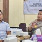 Kapolres Pamekasan AKBP Jazuli Dani Iriawan  dan Ketua Persatuan Wartawan Indonesia (PWI) Kabupaten Pamekasan Hairul Anam.