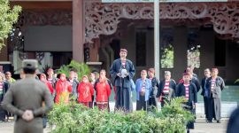 Pantauan di lokasi, apel awal tahun 2024 tersebut diikuti seluruh pimpinan OPD, perwakilan Satuan Polisi Pamong Praja dan Pemadam Kebakaran, camat, lurah, serta perwakilan masing-masing OPD. 