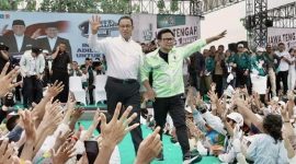 Pasangan capres-cawapres nomor urut 01, Anies Baswedan-Muhaimin Iskandar saat menggelar kampanye akbar di Lapangan Pendawa, Slawi, Tegal, Jawa Tengah. (Foto/ist)