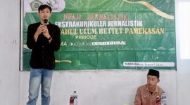 Pelatihan yang berlangsung di ruang kelas  Jurnalistik Putra MA Miftahul Ulum, Pamekasan.