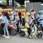 Relawan Pilar 08 Prabowo-Gibran turun tangan untuk mendukung pendidikan di Pamekasan. Mereka dengan sukarela mendistribusikan ribuan paket alat tulis gratis kepada masyarakat. 