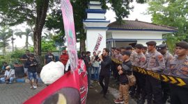 Aliansi Masyarakat dan Pemuda Sampang telah menggelar aksi demonstrasi untuk menuntut transparansi, netralitas, dan keadilan dalam kepemimpinan Pj Bupati Sampang.
