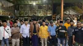 Sejumlah Tokoh Masyarakat Bangkalan Saat Menggelar Deklarasi Untuk Gayus Salim. (Foto: Dok. Istimewa)