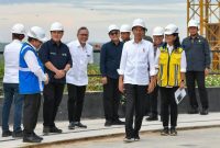 Saat Jokowi Turun Lapangan kontrol pembangunan IKN di kalimantan, Dok. Repostkebangsaan