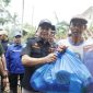 Kunjungan Penjabat Bupati Pamekasan, Masrukin ke Korban Angin Puting Beliung.
