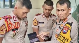 Kombes Dirmanto juga menjelaskan bahwa ketiganya dijerat dengan Undang-Undang Nomor 11 Tahun 2008 tentang Informasi dan Transaksi Elektronik (ITE).