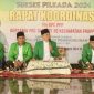 Ketua Dewan Pertimbangan PPP Pamekasan,  Kholil Muhammad saat memberikan sambutan di acara rapat koordinasi PPP, didampingi  R Wazirul Jihad, PPP Pamekasan (kiri) dan Ahmadi, Ketua Tim Pemenangan PPP Pilkada Pamekasan.
