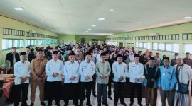Nampak foto Kh. Kholilurrahman Calon bupati pamekasan hadiri acara Kemenag Pamekasan (Dok. Threadspolitik)