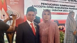 Hasyim juga mengucapkan terima kasih kepada keluarga, kerabat, sahabat, serta tim PKB Dapil III yang telah mendukung dan memperjuangkan kemenangannya.
