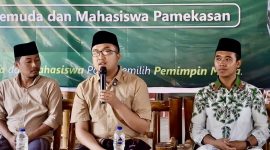 Calon Bupati Pamekasan di acara diskusi publik bersama pemuda Pamekasan.