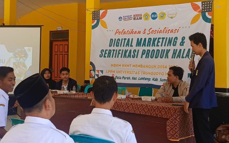 Reza Maulana Memberikan Materi Digital Marketing. (Foto: Dok. Istimewa)