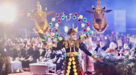 Pertunjukan Event Pamekasan Night Carnival (PNC) dalam rangka memperingati Hari Hadi Kabupaten Pamekasan, Madura, Jawa Timur ke-492 tahun 2022. (foto: maduratoday)
