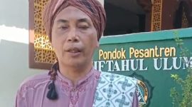 KH. Khodari Makmur.