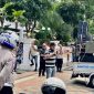 Musfik, Korlap aksi menyoroti dugaan korupsi dana hibah senilai Rp 2,4 triliun yang dikelola oleh Bappeda Jawa Timur. 