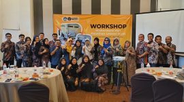 Foto bersama Workshop Miskonsepsi dan Lesson Study yang diselenggarakan oleh Universitas Madura.