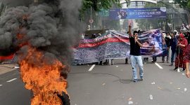 Demo Memanas, JAKA JATIM Tuntut KPK Usut Tuntas Korupsi di Jatim.
