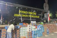 Posko Rakyat Jatim Menggugat sebelum adanya perusakan.
 