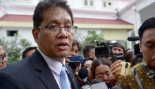 Menteri Keuangan Purbaya Yudhi Sadewa memberikan keterangannya usai rapat terbatas di Istana Kepresidenan, Jakarta.