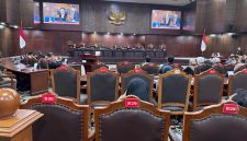 Warga di kawasan hutan Desa Ujung Gading Julu, Padang Lawas Utara, Sumatera Utara, yang selama ini terancam sanksi UU Cipta Kerja, kini memperoleh perlindungan hukum setelah putusan MK.