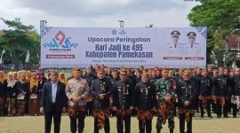 Forkopimda berfoto bersama usai Upacara Harjad ke-495 di Lapangan Nagara Bhakti, (Dok. SuaraNet.id)