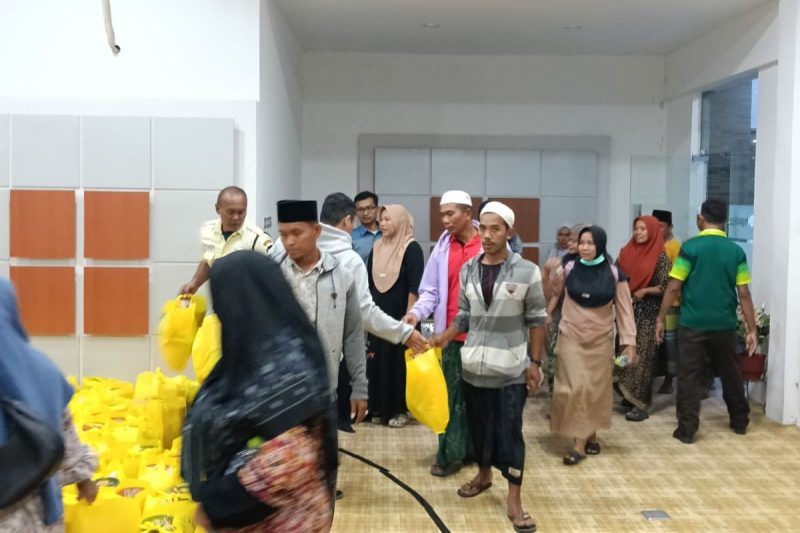 Pegadaian bersama para korban mencapai kesepakatan penyelesaian dan menyalurkan bantuan sembako sebagai bentuk kepedulian di bulan Ramadan.