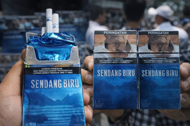 Rokok ilegal SendangBiru.